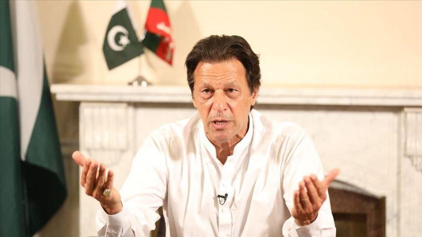 Pakistani Prime Minister Khan's plane landed urgently