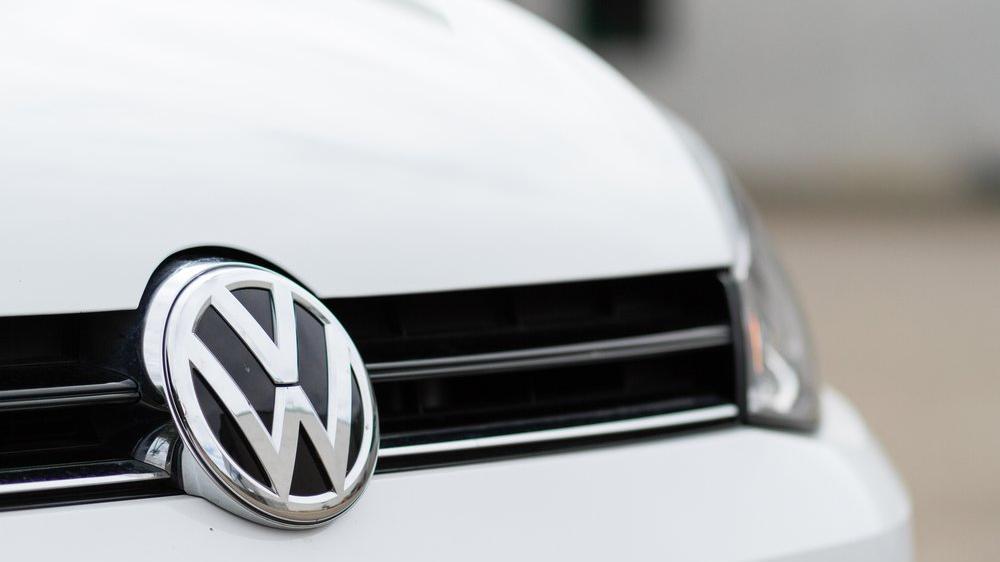 Volkswagen wants to deal with German consumers!
