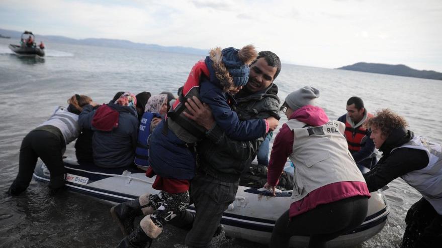 Turkey's first reaction refugees from Greece and Bulgaria after the move