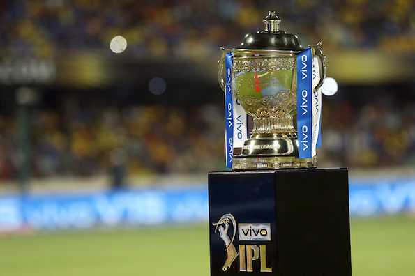 سيحصل الفائز بـ IPL 2020 على 10 كرور روبية بينما سيحصل الفائز على 6.25 كرور روبية.