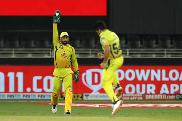 قطع CSK سلسلة هزائمه في ثلاث مباريات متتالية بفوزه بـ10 ويكيت على KXIP. قطع CSK سلسلة هزائمه في ثلاث مباريات متتالية بفوزه بـ10 ويكيت على KXIP.