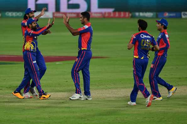 التقطت مقصود 2 مقابل 18 حيث تم تقييد Qalandars إلى 134. التقطت مقصود 2 مقابل 18 حيث تم تقييد Qalandars إلى 134.